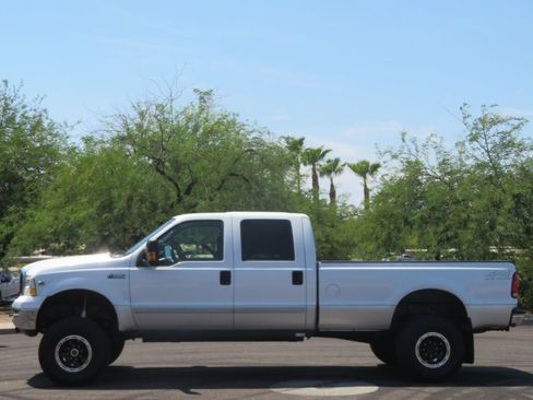 Used 2002 Ford F250 XLT AWD/4WD image 2