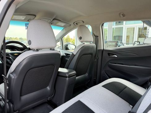 Used 2019 Chevrolet Bolt LT FWD image 17