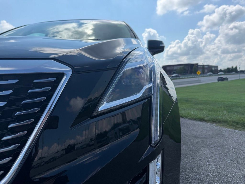 Certified 2024 Cadillac XT5 Premium Luxury AWD/4WD image 9