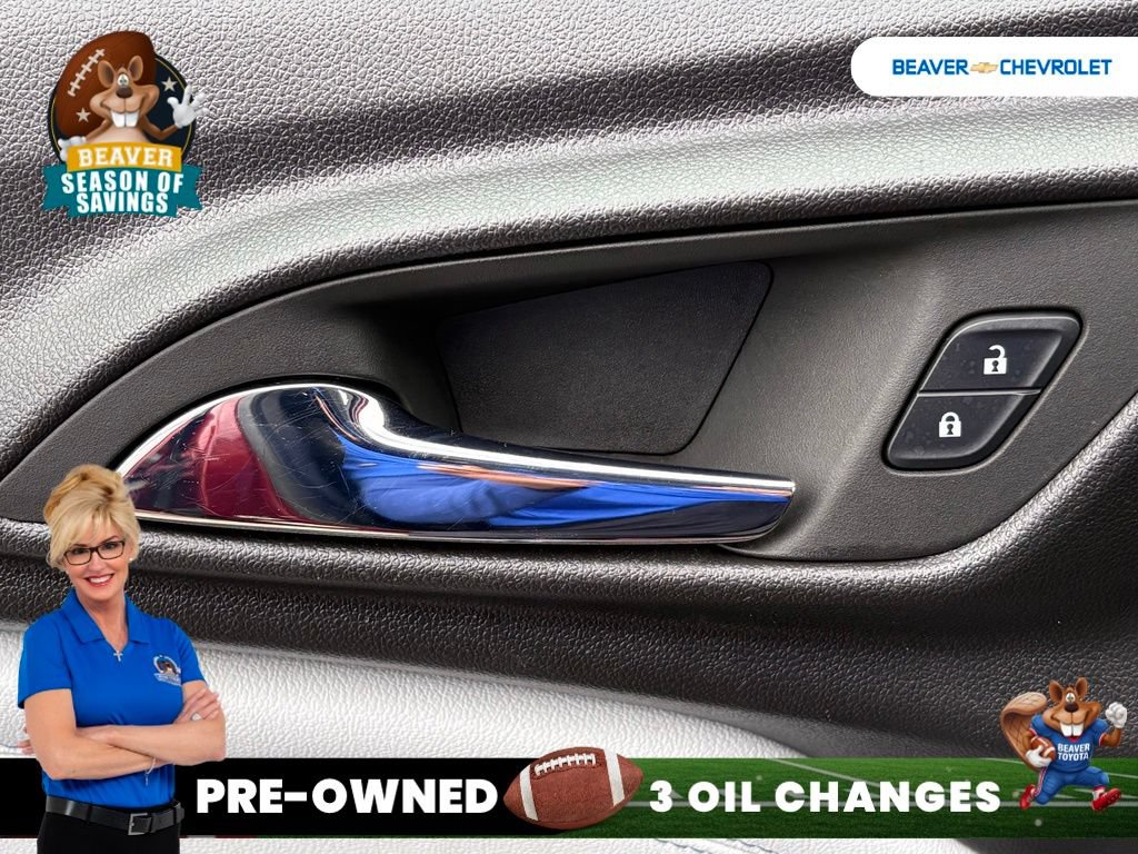 Used 2025 Chevrolet Trax LT FWD image 32