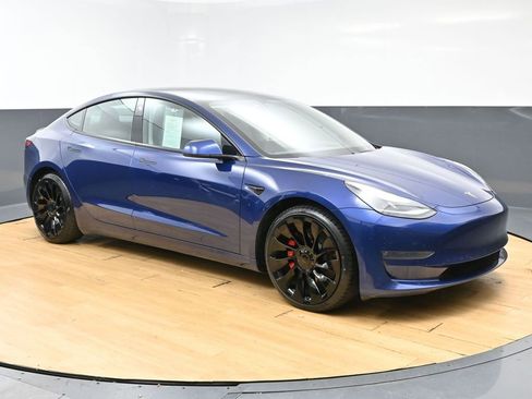 Used 2021 Tesla Model 3 Performance AWD/4WD image 2