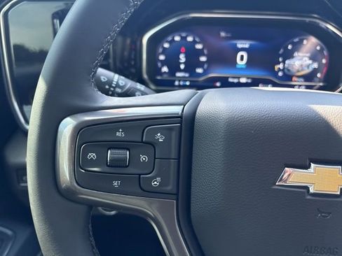 Used 2024 Chevrolet Silverado 2500 High Country w/ Technology Package AWD/4WD image 35