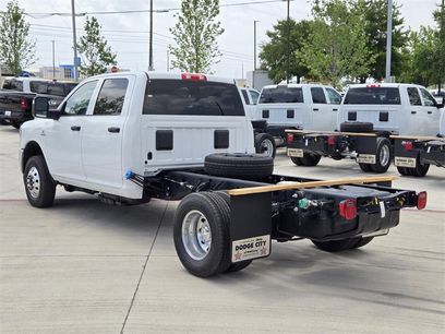 New 2025 RAM 3500 Tradesman w/ Chrome Appearance Group