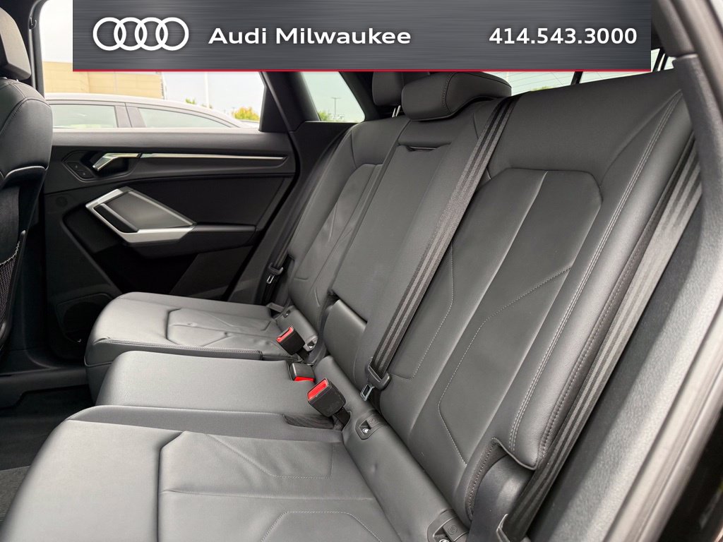 Used 2024 Audi Q3 2.0T Premium Plus AWD/4WD image 36