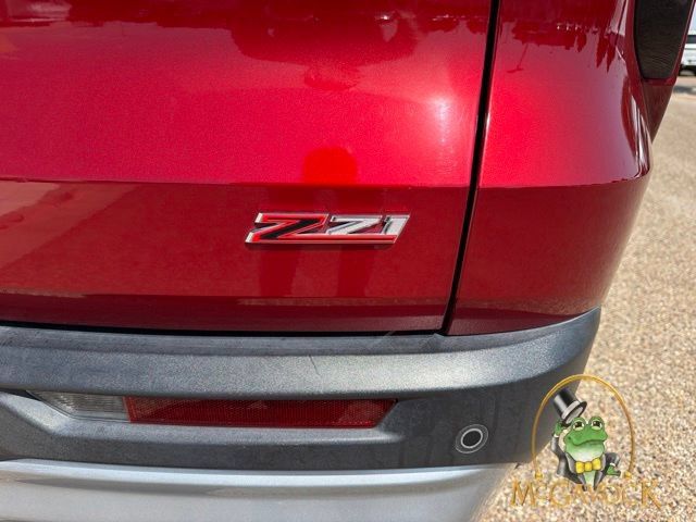 Used 2025 Chevrolet Traverse Z71 AWD/4WD image 7