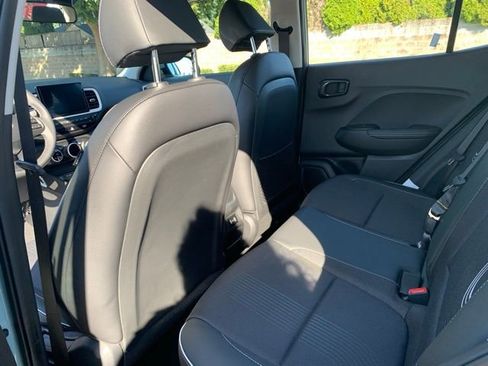 New 2025 Hyundai Venue Limited image 12