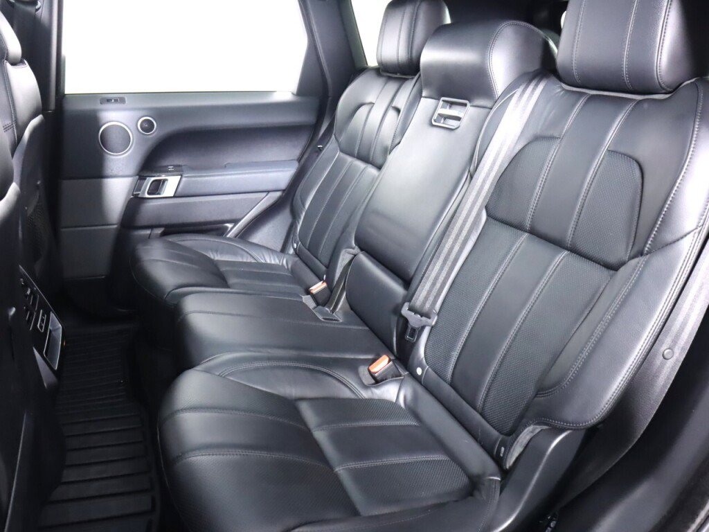 Used 2015 Land Rover Range Rover Sport SE AWD/4WD image 34