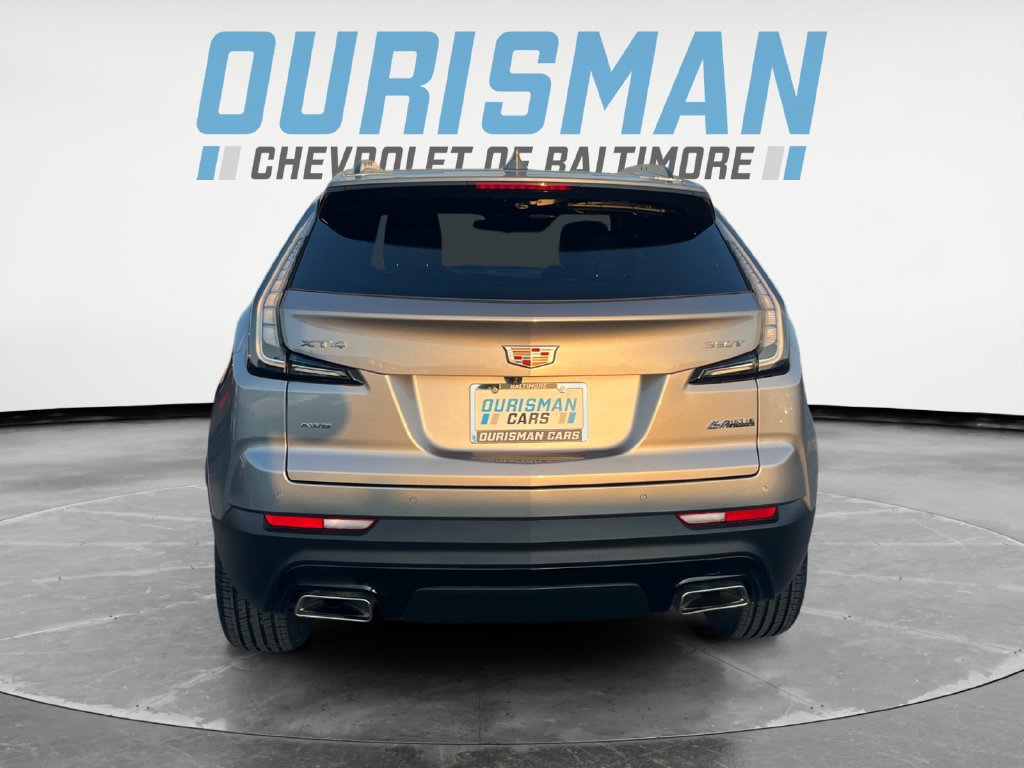 Used 2023 Cadillac XT4 Sport w/ Sun And Sound Package AWD/4WD image 5