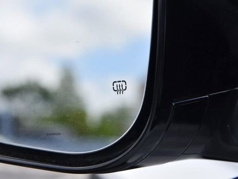 Used 2024 Jeep Grand Cherokee Altitude image 9