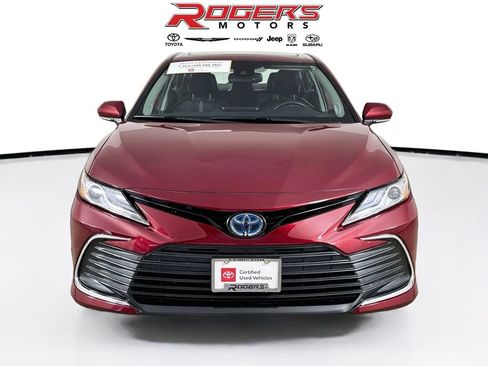 Certified 2022 Toyota Camry XLE w/ Navigation Upgrade Package FWD image 7