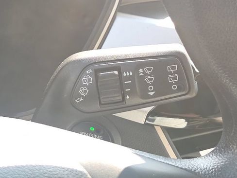 Used 2022 Ford Escape SE FWD image 36