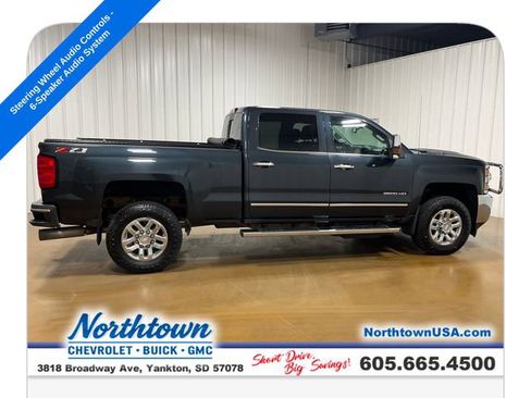 Used 2019 Chevrolet Silverado 2500 LTZ w/ Duramax Plus Package AWD/4WD image 7