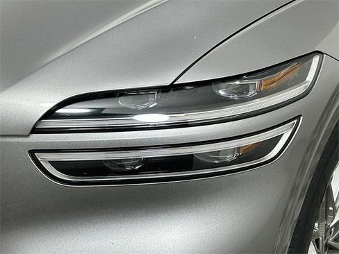 Used 2023 Genesis GV70 2.5T Advanced w/ Advanced Package image 24