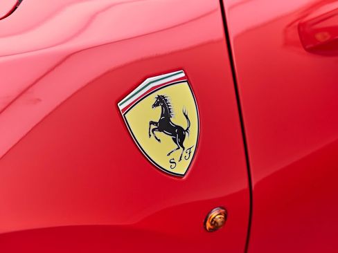 Used 2020 Ferrari 488 Pista Coupe RWD image 26