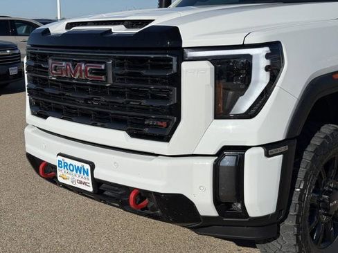 Used 2024 GMC Sierra 2500 AT4 w/ AT4 Preferred Package image 16