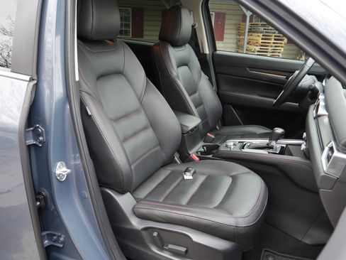 Used 2023 MAZDA CX-5 Carbon Edition image 29