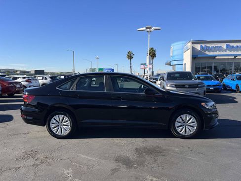 Used 2019 Volkswagen Jetta S w/ Driver Assistance Package image 24