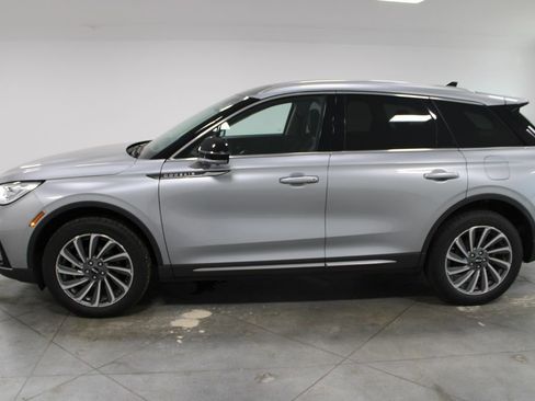 Used 2023 Lincoln Corsair Reserve w/ Equipment Group 201A image 6