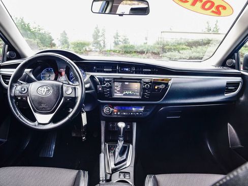 Used 2015 Toyota Corolla S image 15
