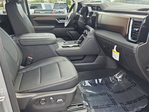 New 2025 GMC Sierra 2500 Denali w/ Denali Reserve Package image 15