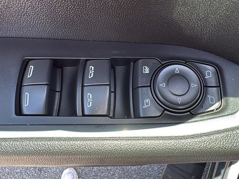 Used 2025 Chevrolet Silverado 1500 LTZ AWD/4WD image 33