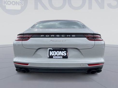 Used 2018 Porsche Panamera 4 image 5