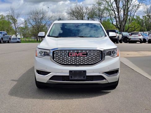 Used 2017 GMC Acadia Denali w/ Technology Package AWD/4WD image 7