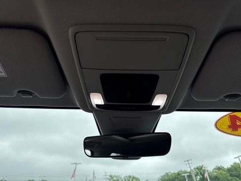 Used 2024 Honda CR-V EX-L image 15