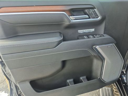 Certified 2025 GMC Sierra 1500 Denali image 22