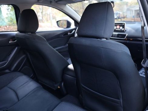 Used 2015 MAZDA MAZDA3 i Sport image 20