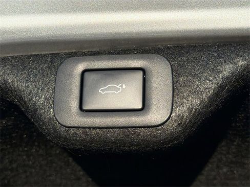 New 2025 Lexus ES 350 Ultra Luxury image 13