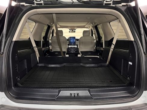 Used 2024 Ford Expedition Max Platinum AWD/4WD image 28