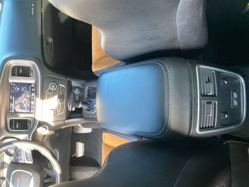 Used 2022 Dodge Charger Scat Pack w/ Plus Group image 25
