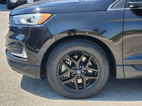 Used 2021 Ford Edge SEL AWD/4WD image 25