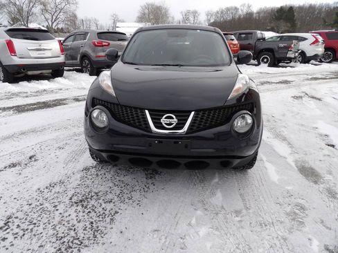 Used 2013 Nissan Juke SV AWD/4WD image 2