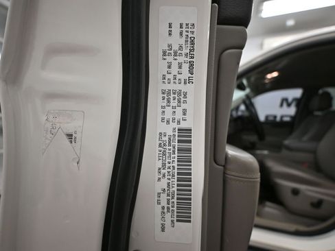 Used 2012 Jeep Grand Cherokee Laredo image 52