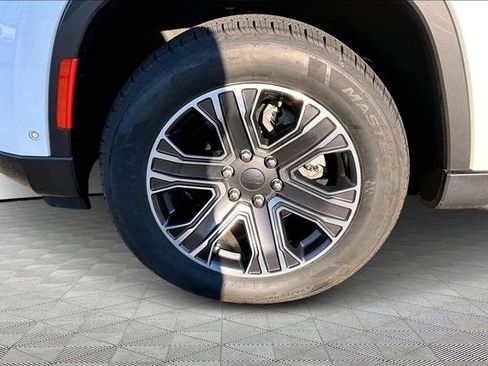 Used 2022 Jeep Wagoneer Series III image 23