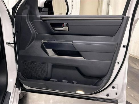 New 2026 Toyota Sequoia Platinum AWD/4WD image 30