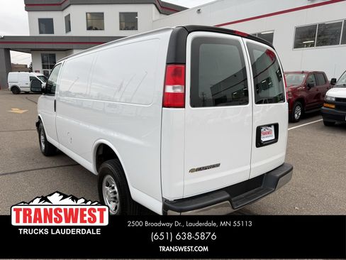Used 2024 Chevrolet Express 2500 w/ Driver Convenience Package image 3