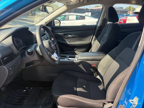 Used 2025 Nissan Sentra SV FWD image 22
