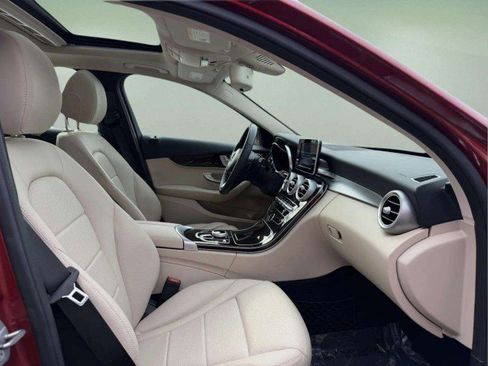 Used 2018 Mercedes-Benz C 300 4MATIC Sedan image 28