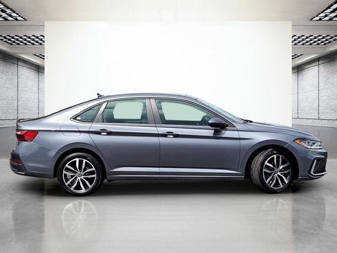New 2026 Volkswagen Jetta SE FWD image 5