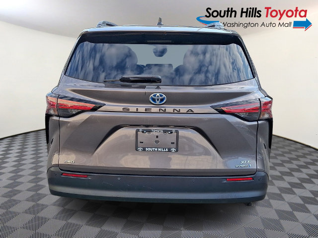 Used 2021 Toyota Sienna XLE w/ XLE Plus Package AWD/4WD image 5