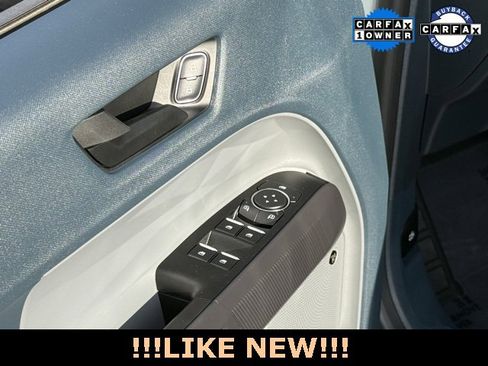 Used 2024 Ford Maverick Lariat w/ Black Appearance Package image 17