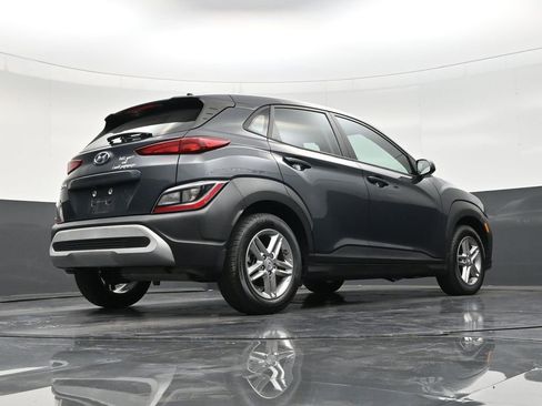 Used 2022 Hyundai Kona SE image 24