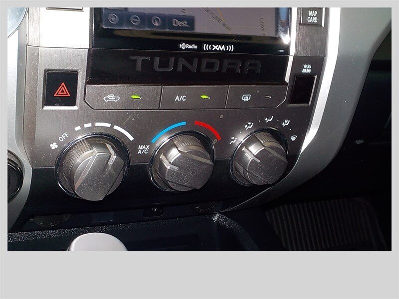 Used 2019 Toyota Tundra SR5 w/ SR5 Upgrade Package AWD/4WD image 27