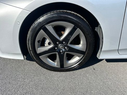 Used 2019 Toyota Prius Limited image 12