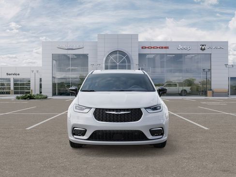 New 2026 Chrysler Pacifica Select AWD/4WD image 7