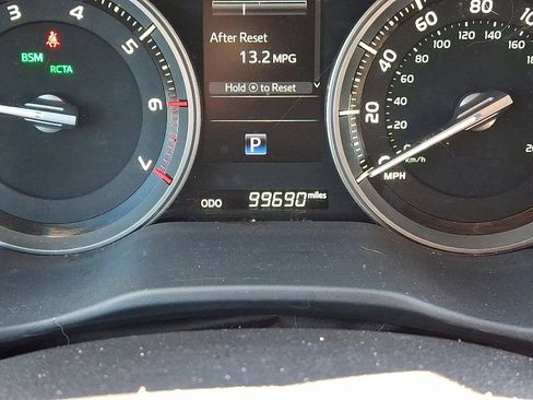 Used 2021 Toyota Land Cruiser image 21