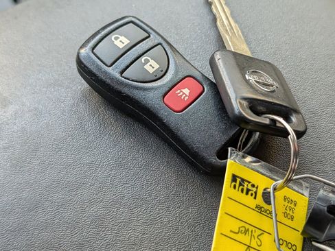 Used 2016 Nissan Frontier SV w/ SV Value Truck Package RWD image 33